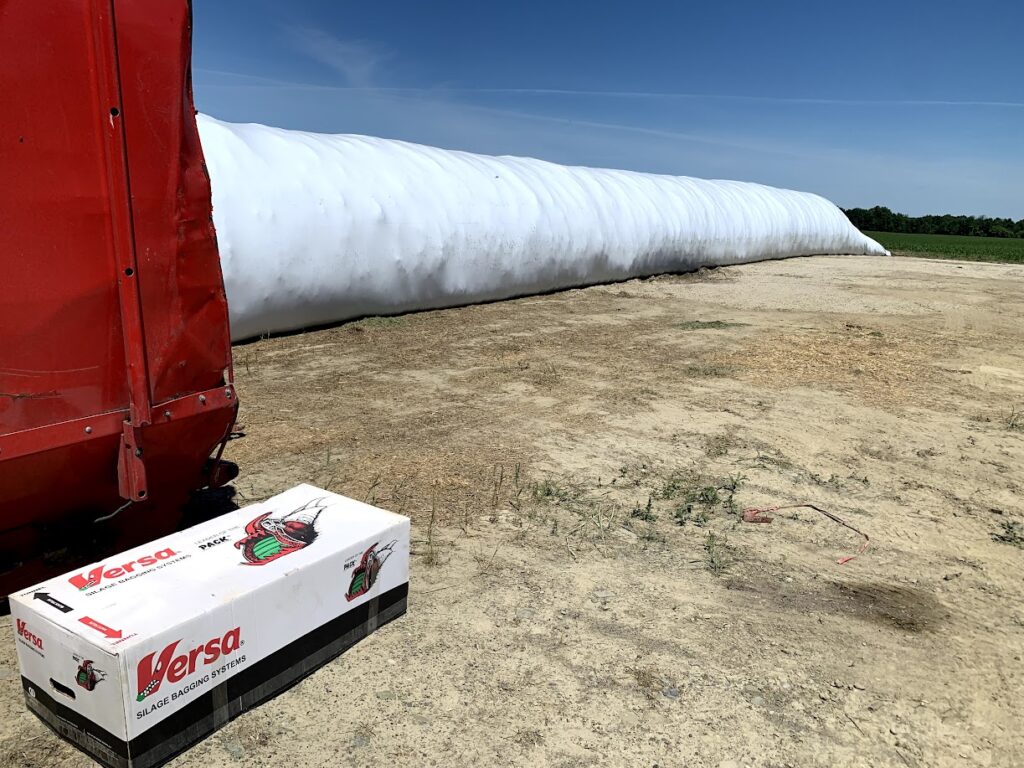 Premium VERSA Silage Bags VERSA Silage Bagging and Handling Equipment